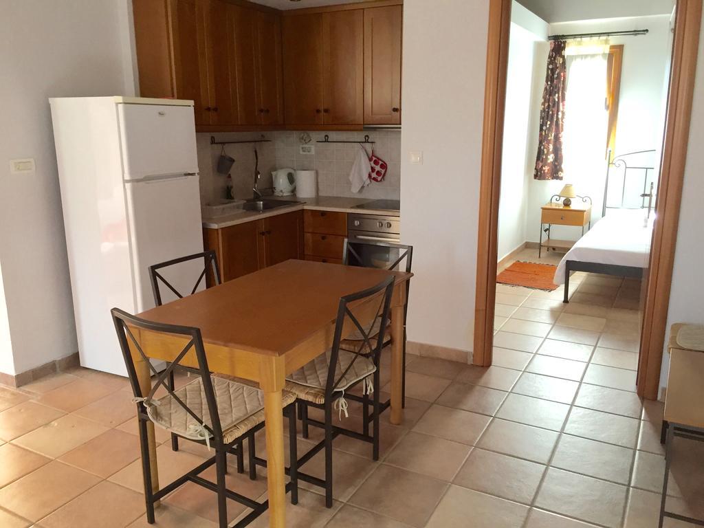 Boutique Hotel Ileas Village Arkoudi Buitenkant foto